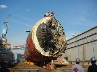 Illustration for article titled Este timelapse muestra cómo se repara un submarino nuclear